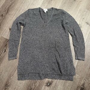 Old Navy gray sweater